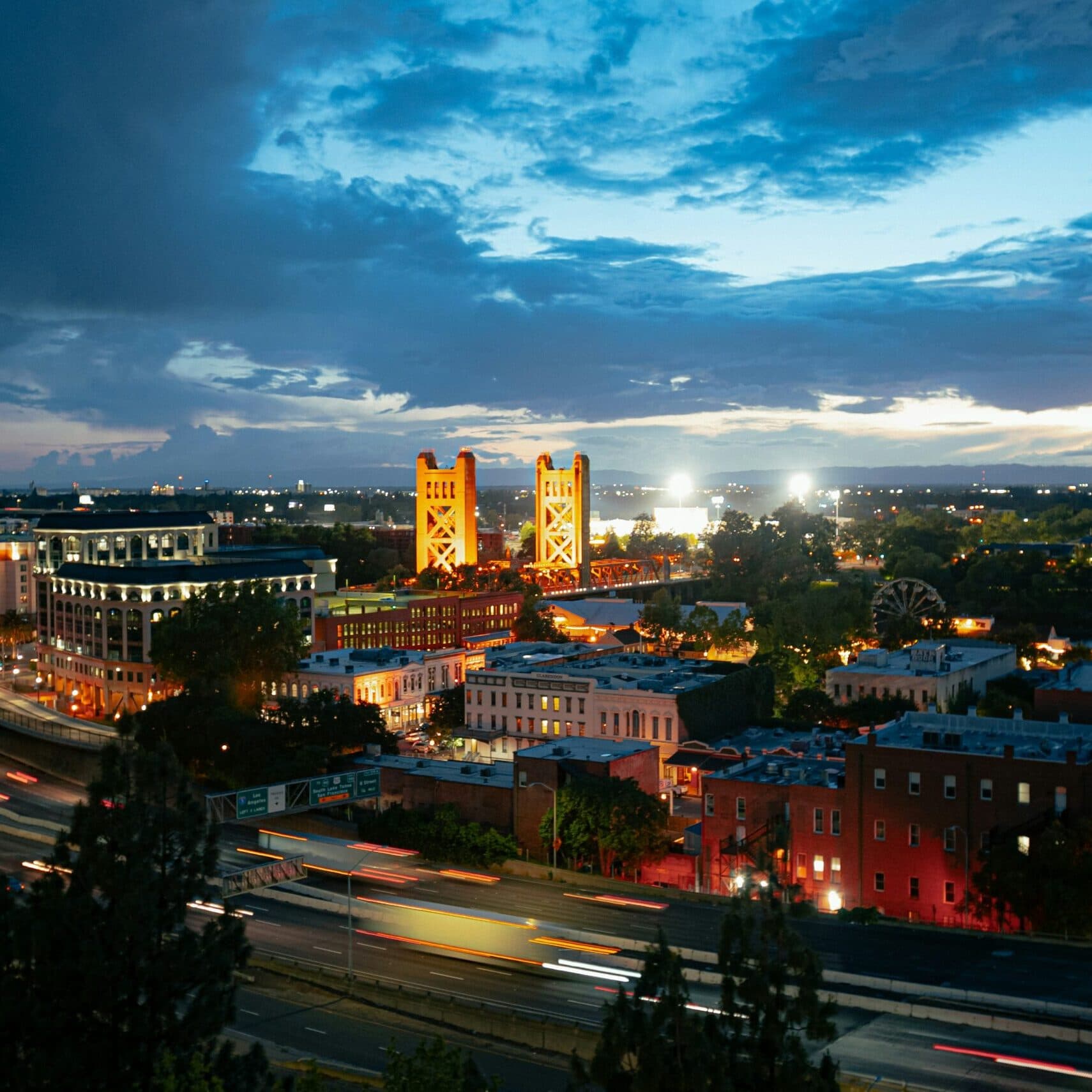 Sacramento, CA skyline