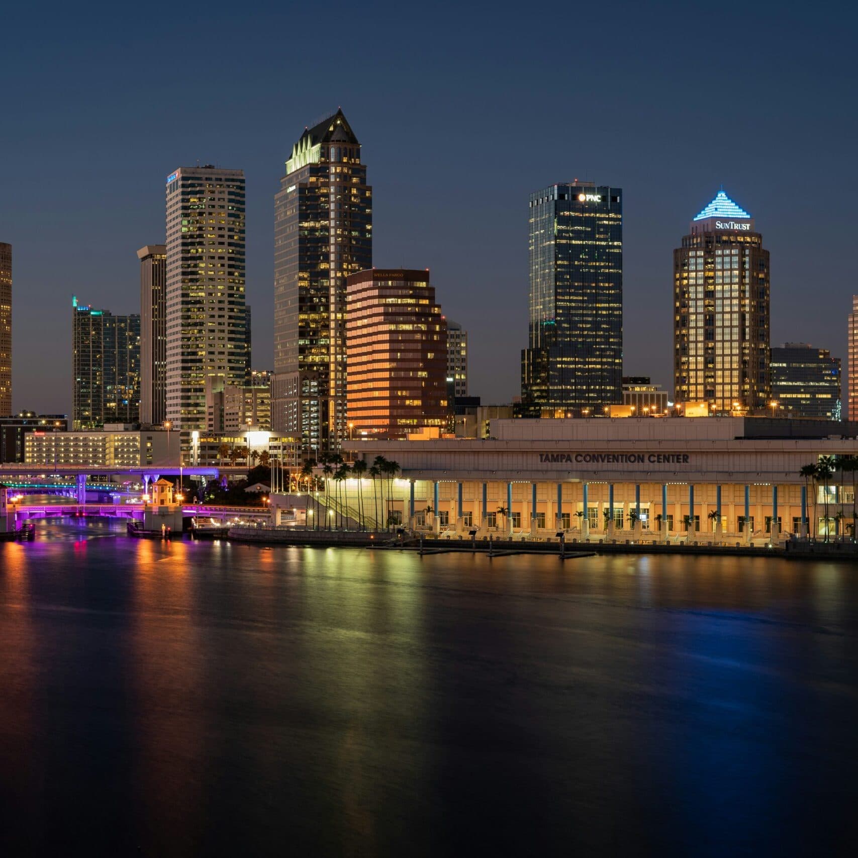 Tampa, FL skyline