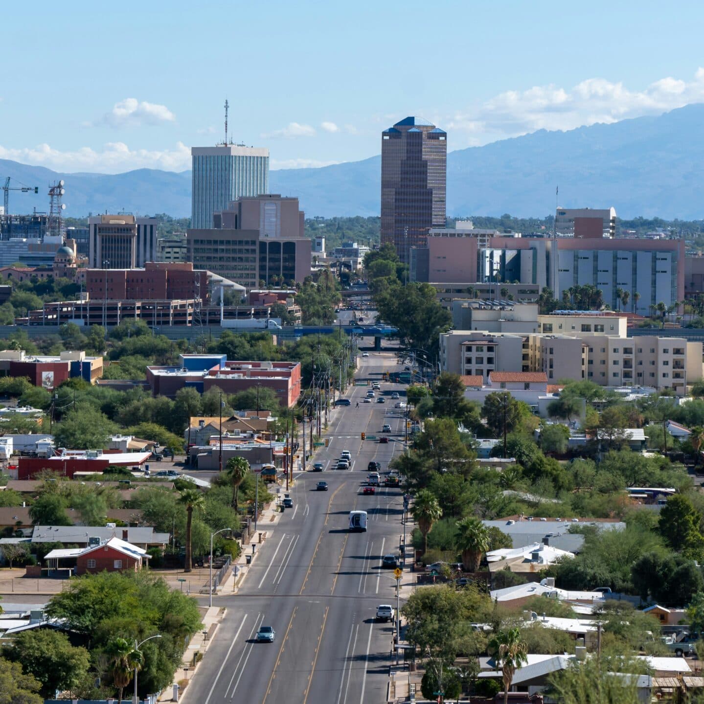 Tucson, AZ skyline